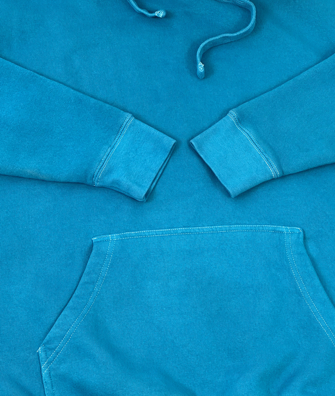 Closeup of 100% cotton face solid dyed to show back fiber visibility